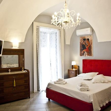 Sunshine House Bed and Breakfast Catánia Buitenkant foto