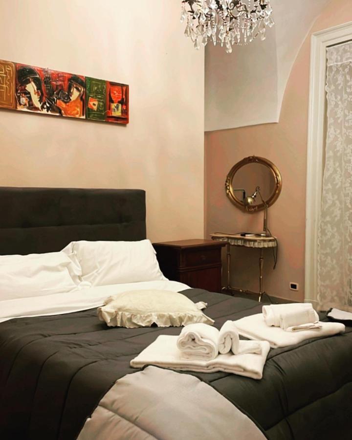 Sunshine House Bed and Breakfast Catánia Buitenkant foto